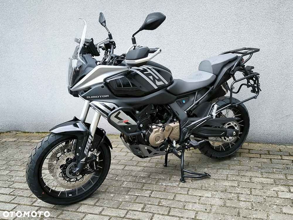 QJMOTOR SRT 600SX - 8