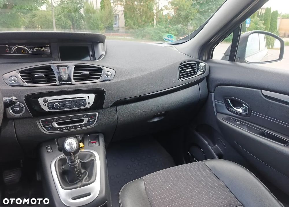 Renault Scenic Energy dCi 130 Euro 6 S&S Xmod Bose Edition - 14