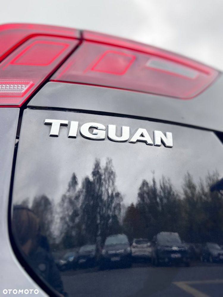 Volkswagen Tiguan - 12