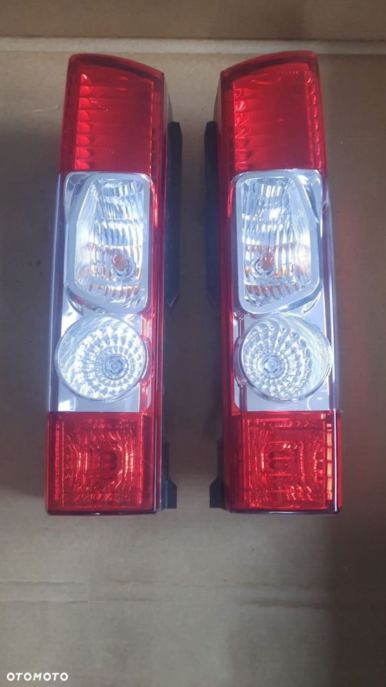 dodge ram promaster lampa lewa/prawa tył - 1