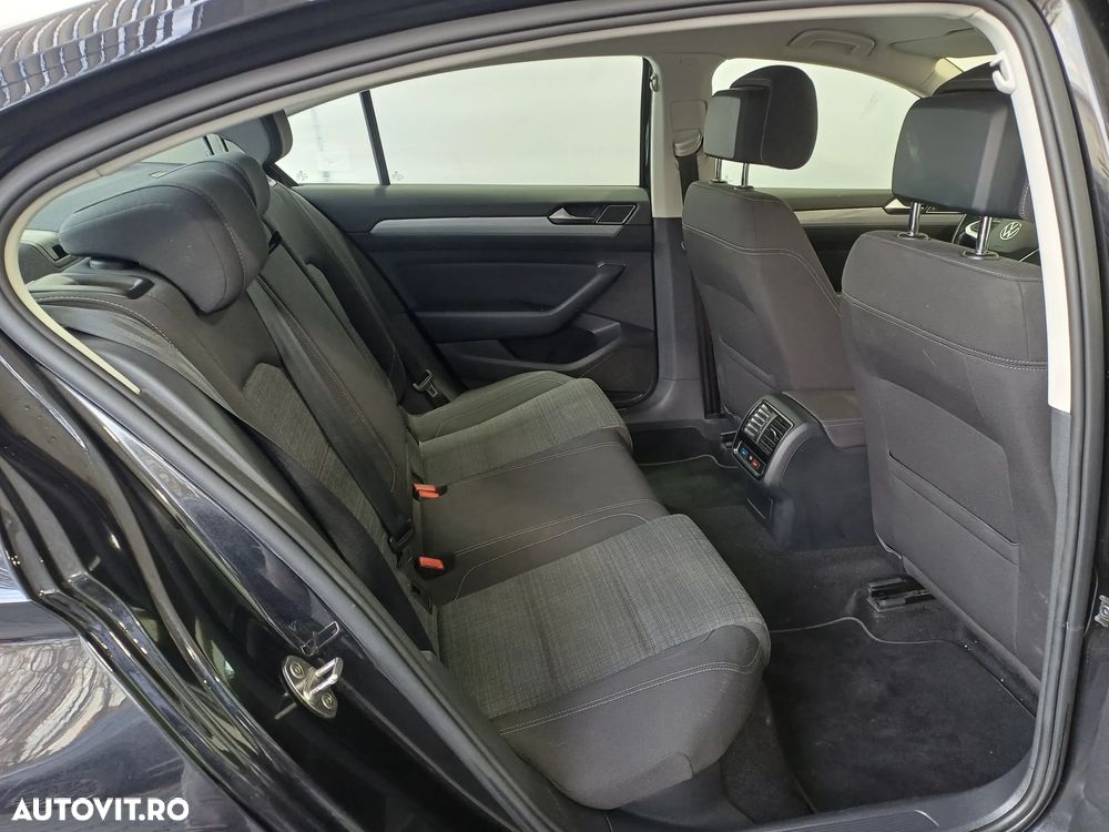 Volkswagen Passat 1.5 TSI OPF DSG Elegance - 35