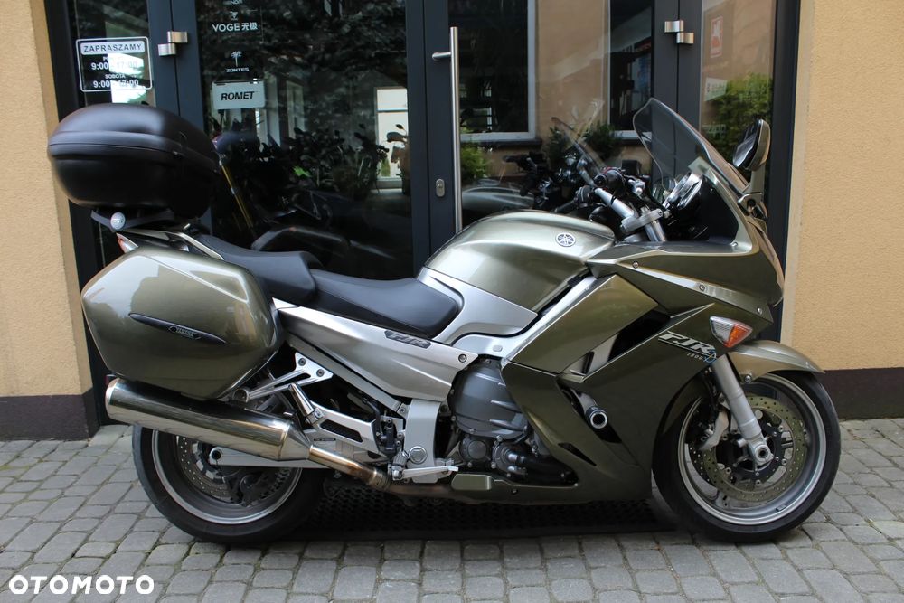 Yamaha FJR - 2