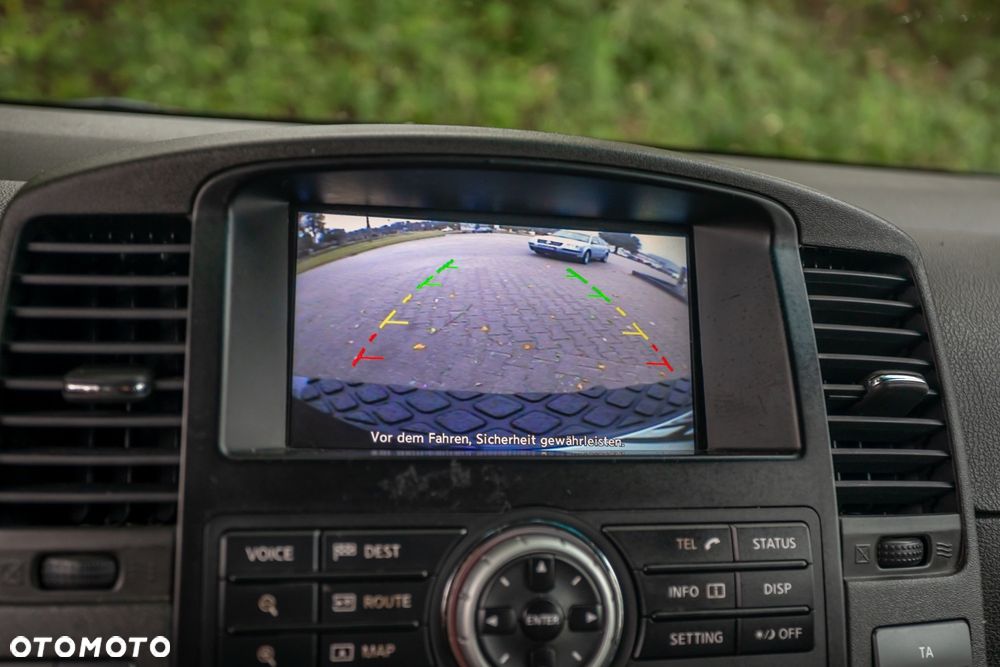 Nissan Pathfinder - 21