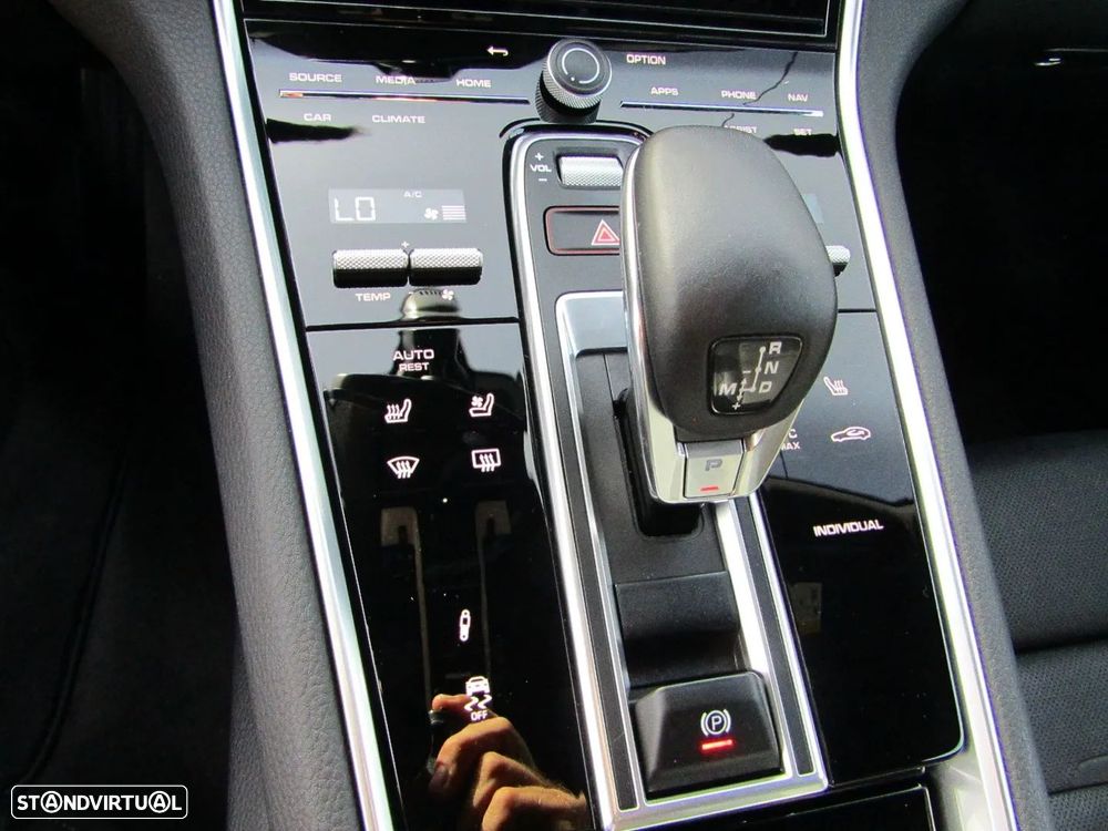 Porsche Panamera 4S E-Hybrid Executive - 26