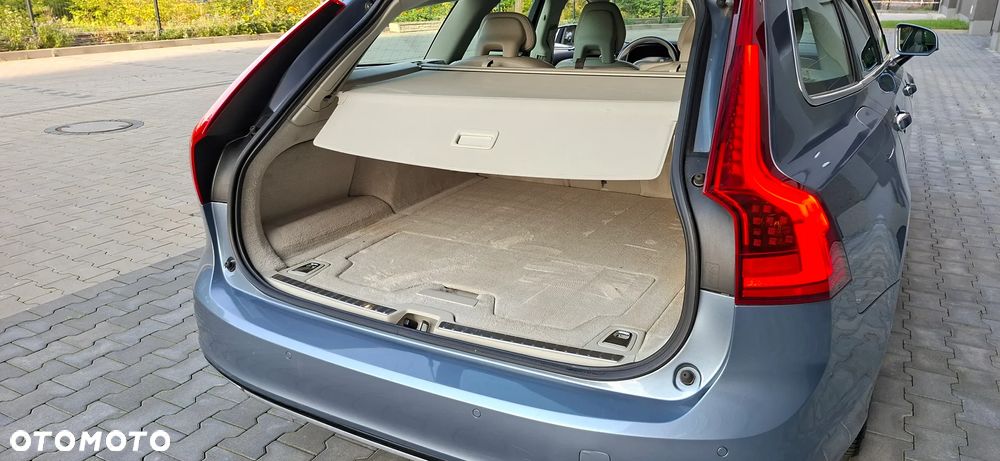 Volvo V90 D4 Inscription - 34