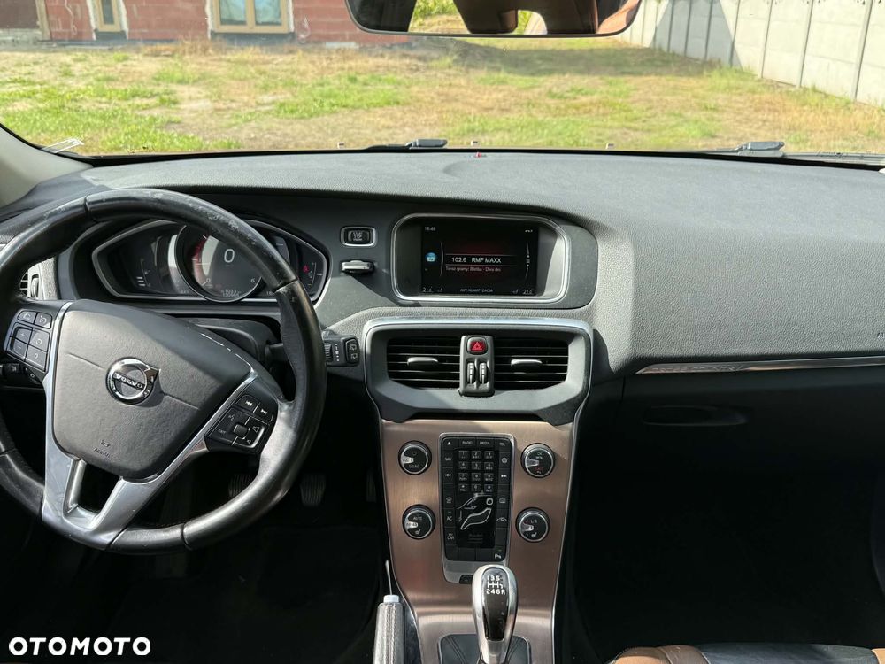 Volvo V40 Cross Country D3 Momentum - 8