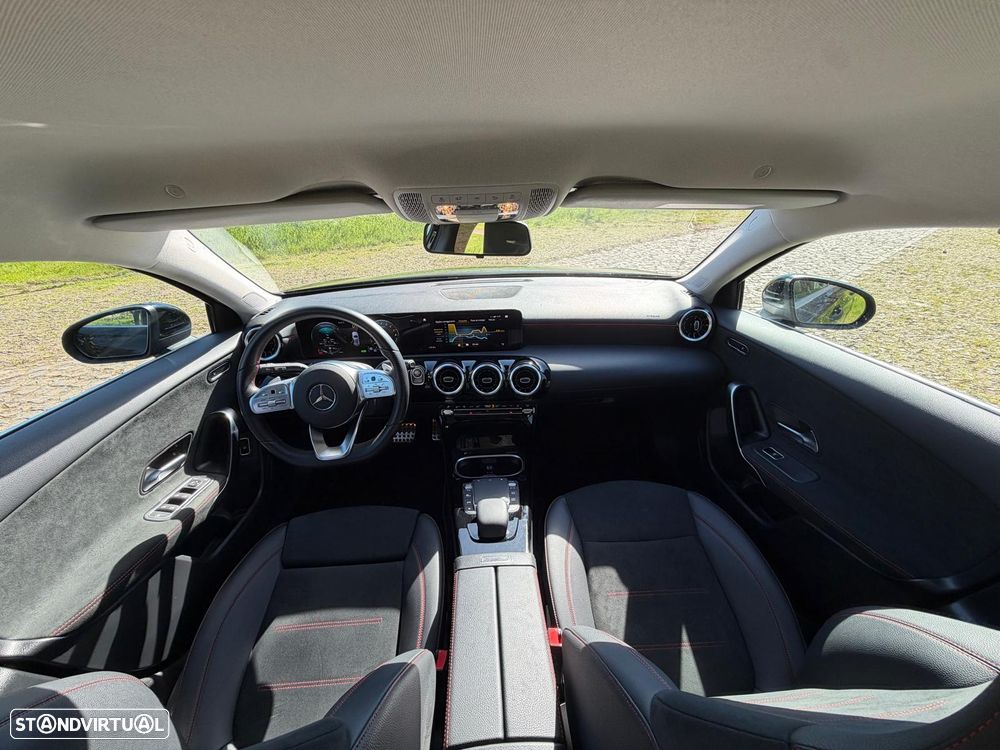 Mercedes-Benz A 250 - 50