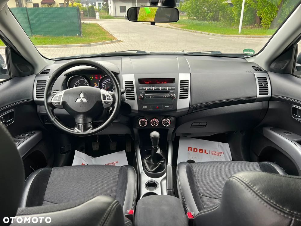 Mitsubishi Outlander 2.0 2WD Invite - 12