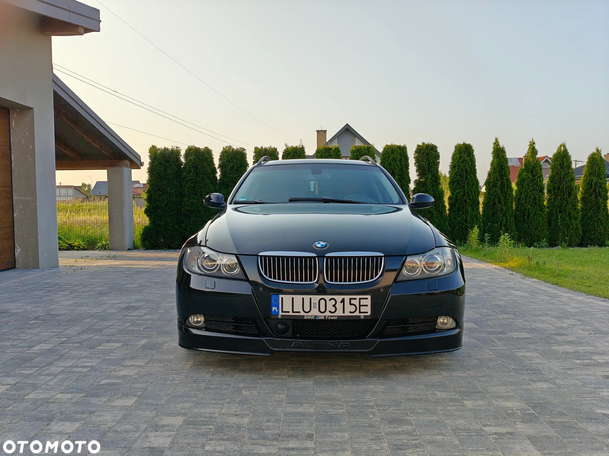 BMW Seria 3 325i - 1