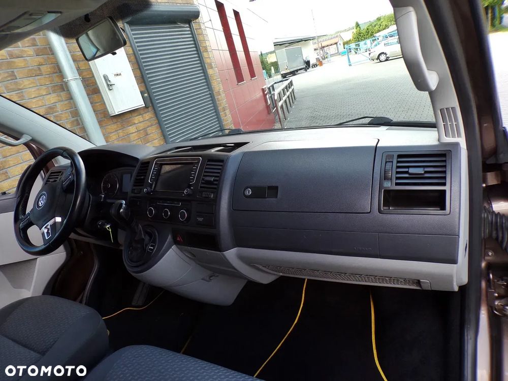 Volkswagen Transporter - 16