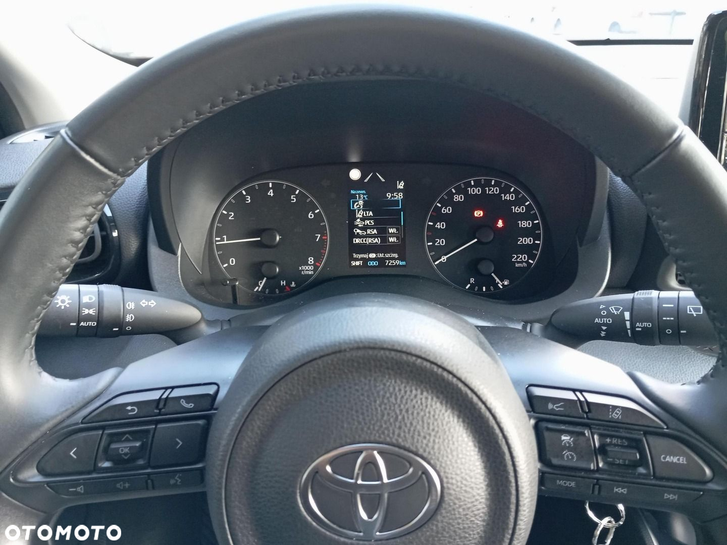 Toyota Yaris 1.5 Comfort - 15
