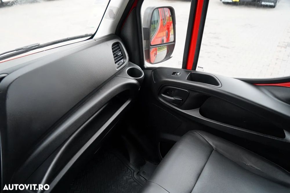 Iveco DAILY 35-130 / BASCULATOR / CU TRACȚIE DUBLA / DOUĂ TRANSPORTURI / MANUAL / 7 LOCURI / - 28