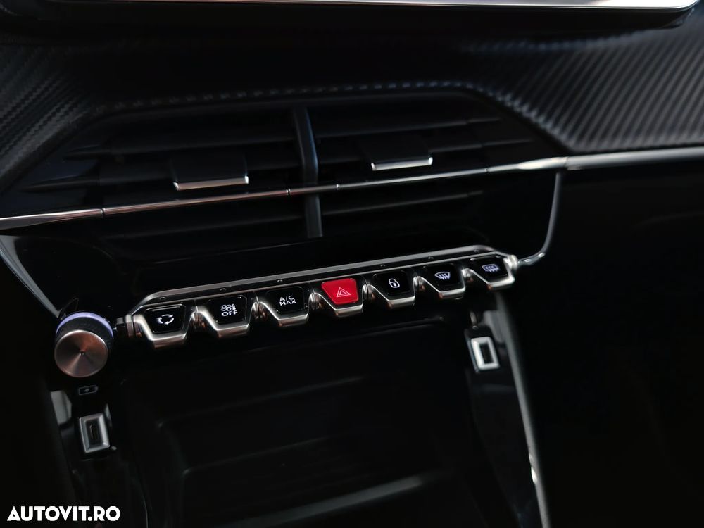 Peugeot 2008 PureTech 130 EAT8 Active - 20