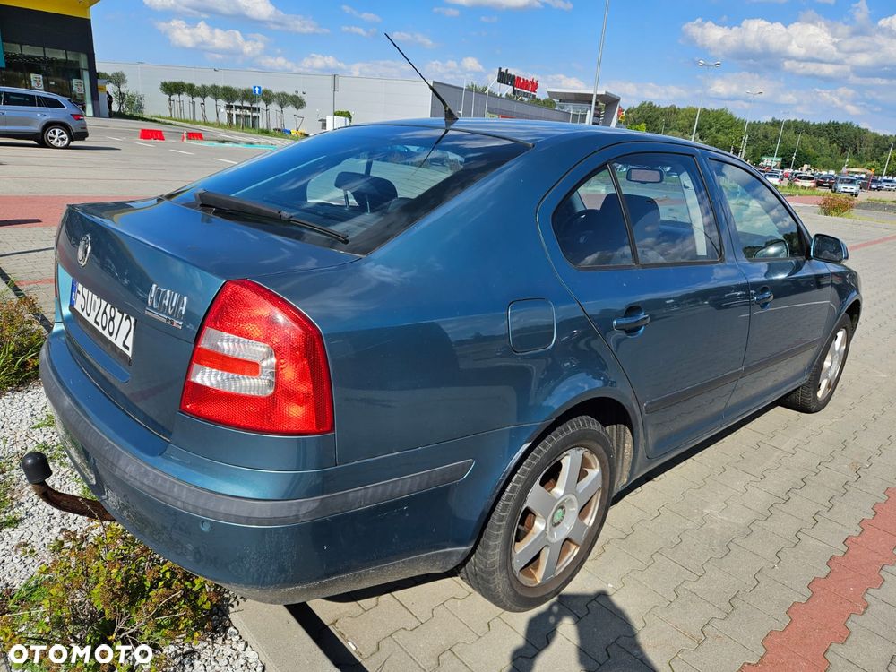 Skoda Octavia 2.0 FSI Elegance - 4
