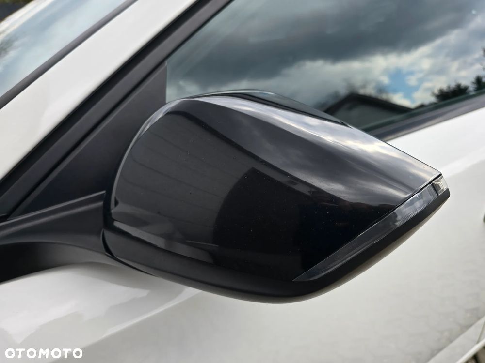 Peugeot 308 BlueHDi FAP 130 EAT8 Stop & Start Allure Pack - 26