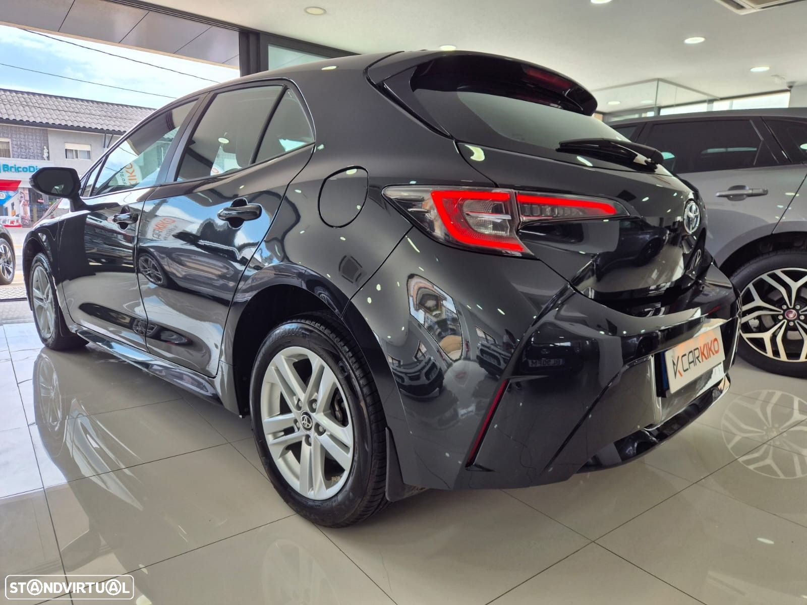 Toyota Corolla 1.8 Hybrid Comfort Plus - 5