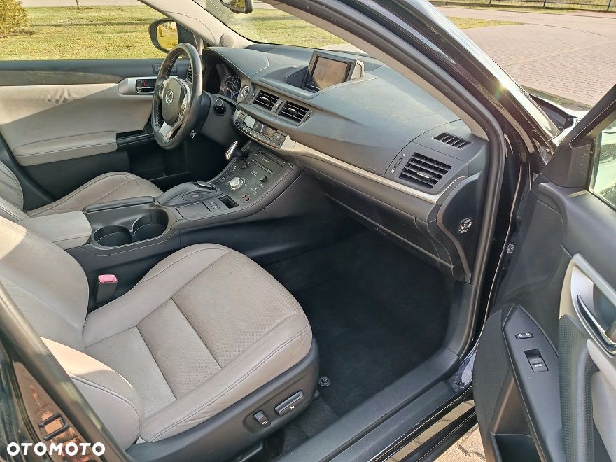 Lexus CT - 2