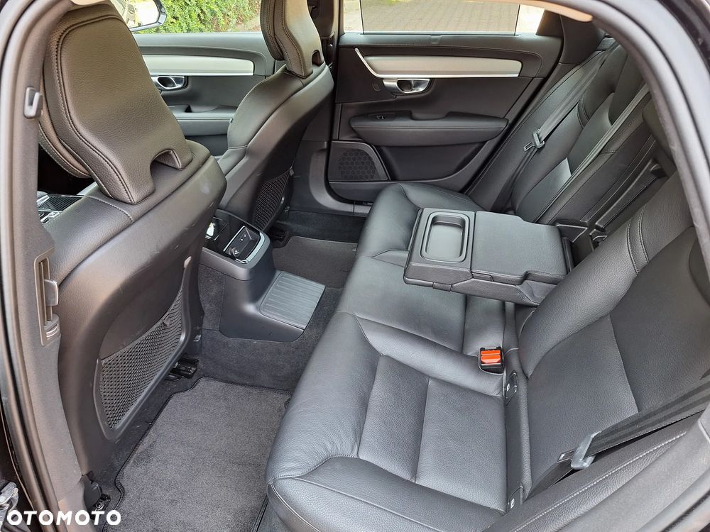 Volvo V90 T8 AWD Plug-In Hybrid Inscription - 18