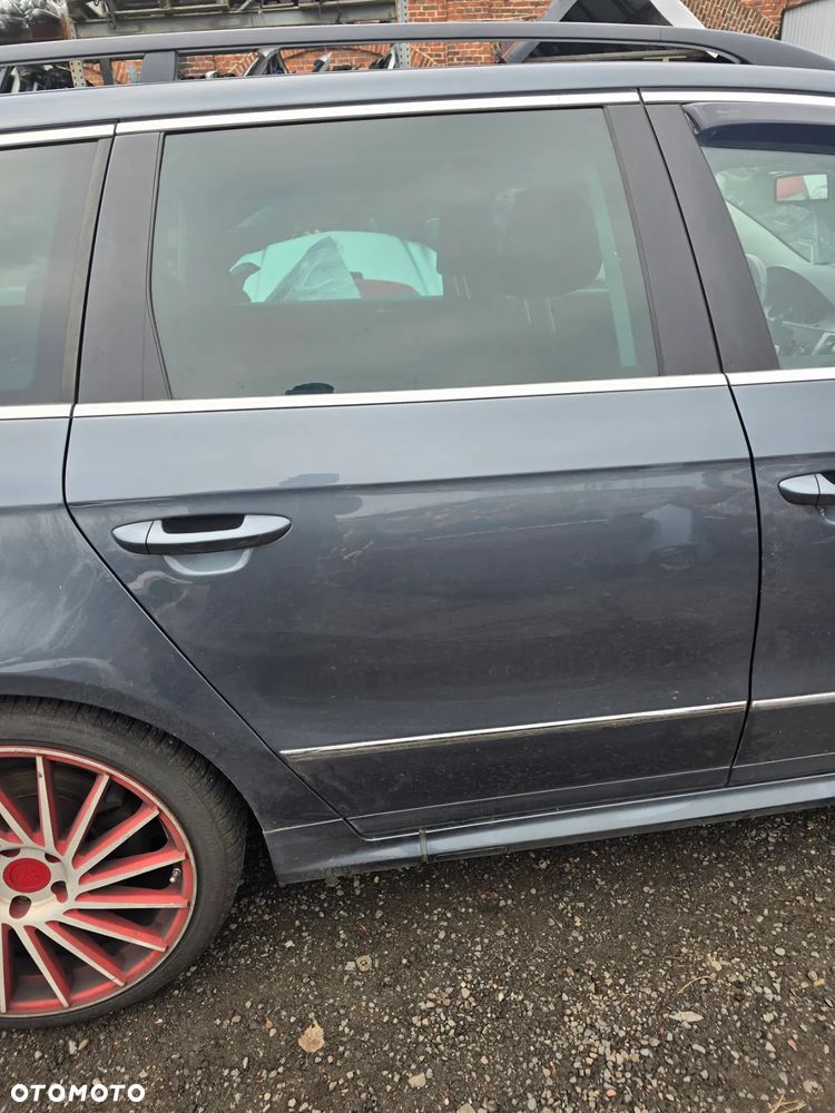 Drzwi prawy tył vw Passat B6 kombi w kolorze LK7X - 2