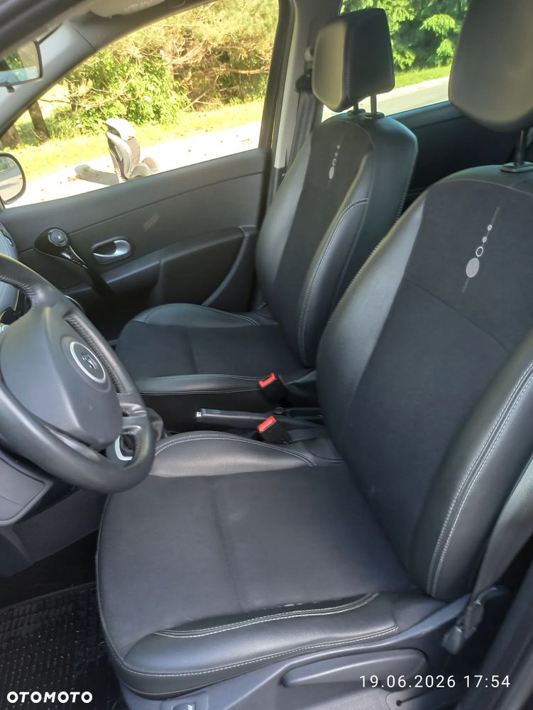 Renault Clio TCe 100 nightDay - 11