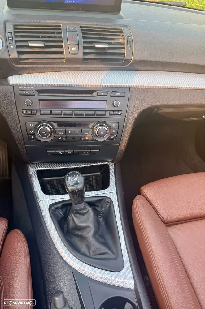 BMW 120 d Limited Edition Lifestyle c/ M Sport Pack - 12