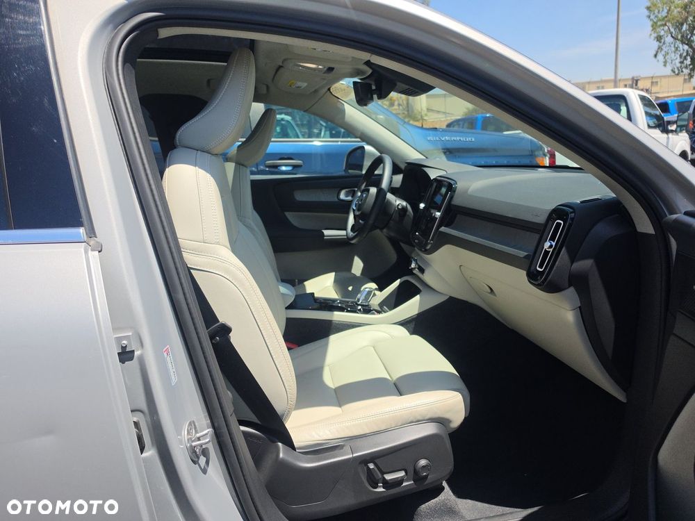 Volvo XC 40 B5 B AWD Ultimate Bright - 10