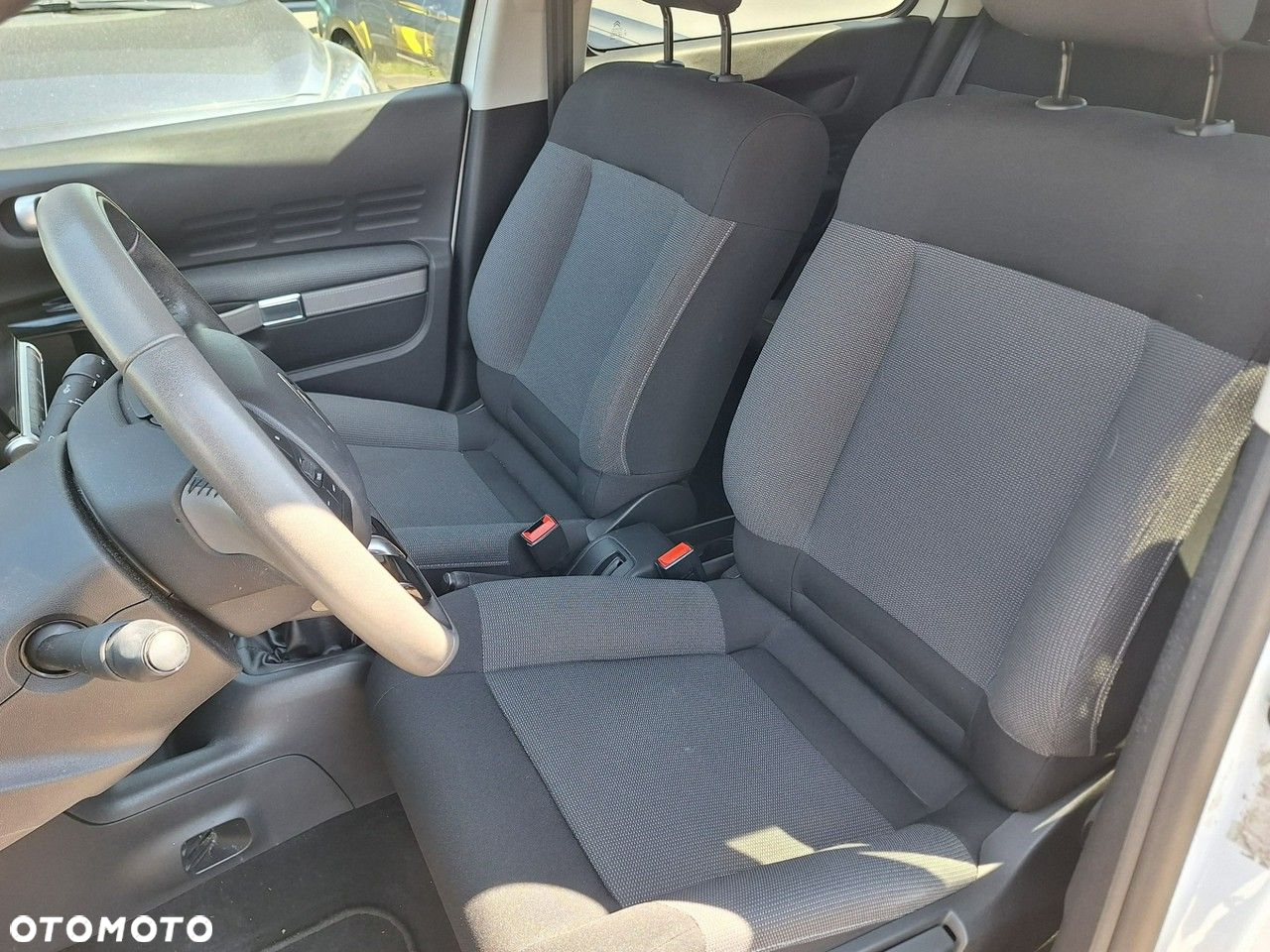 Citroën C4 Cactus - 17
