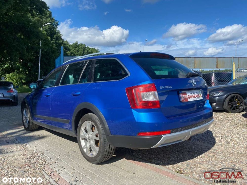 Skoda Octavia Scout 2.0 TDI 4x4 DSG - 10