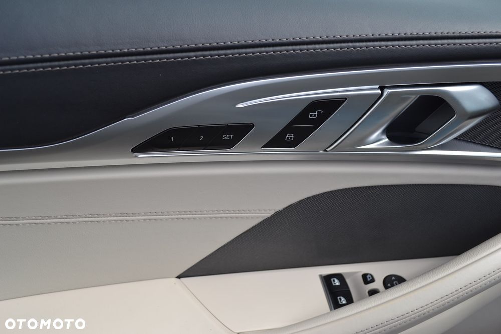 BMW Seria 8 M850i xDrive - 10