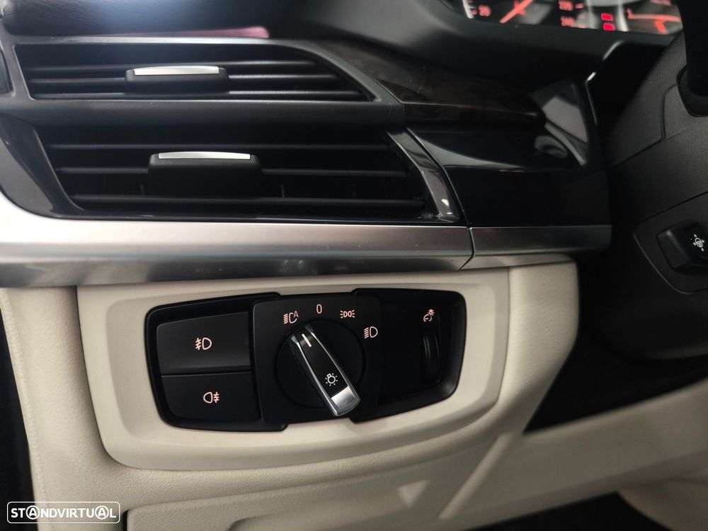 BMW X5 25 d sDrive Comfort 7L - 22