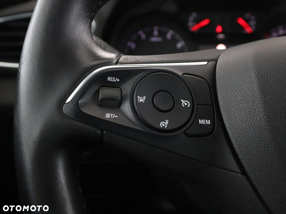 Opel Grandland X 1.2 T GPF Design Line S&S - 31