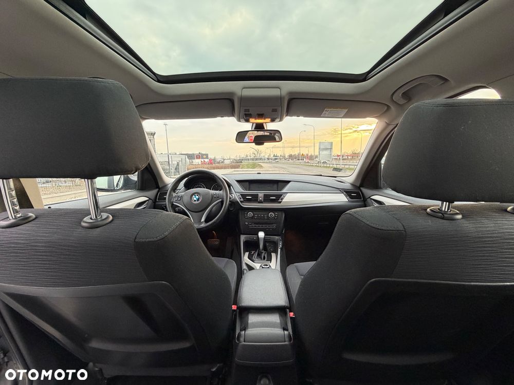 BMW X1 xDrive18d - 13