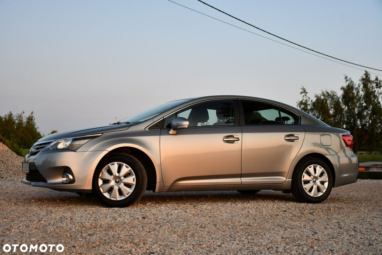 Toyota Avensis - 15