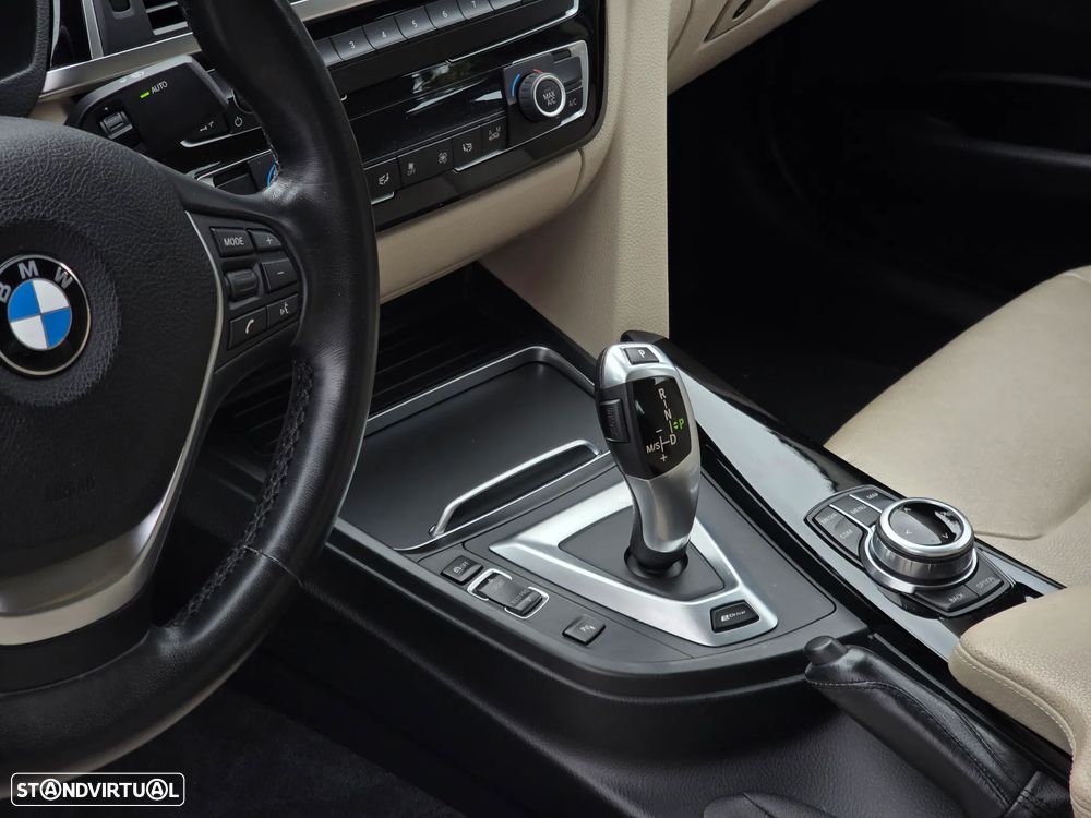 BMW 330 e iPerformance Line Luxury - 14