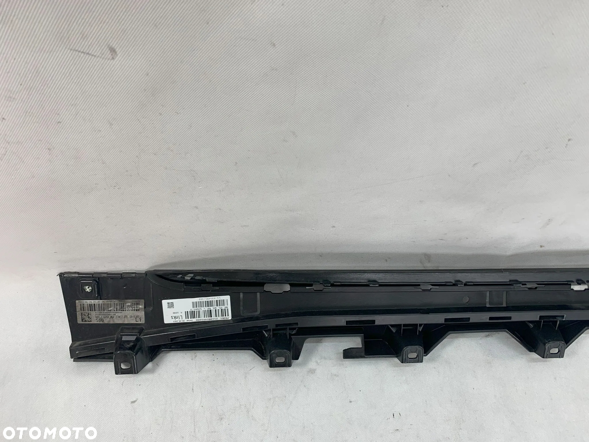 Image BMW 4 IV G26 Gran Coupe M-Pack Lišta prahu dveří levá G 26 - 261408368