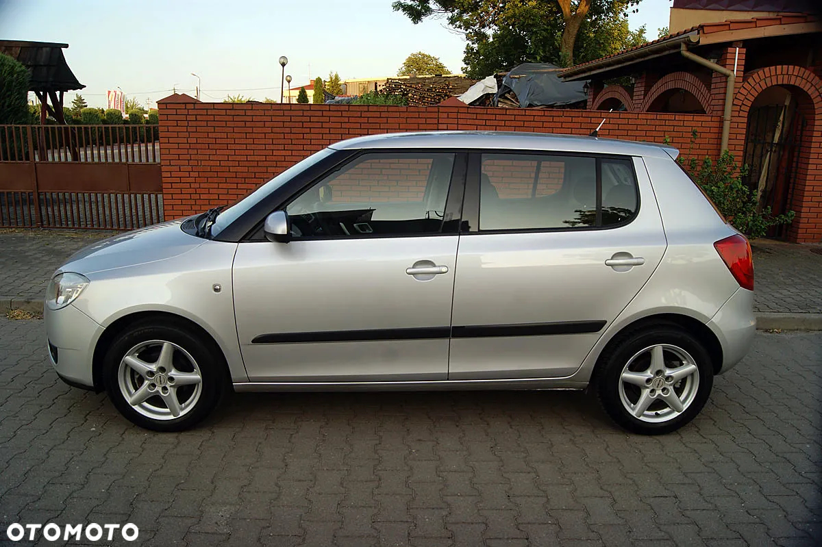 Skoda Fabia 1.4 16V Elegance - 11