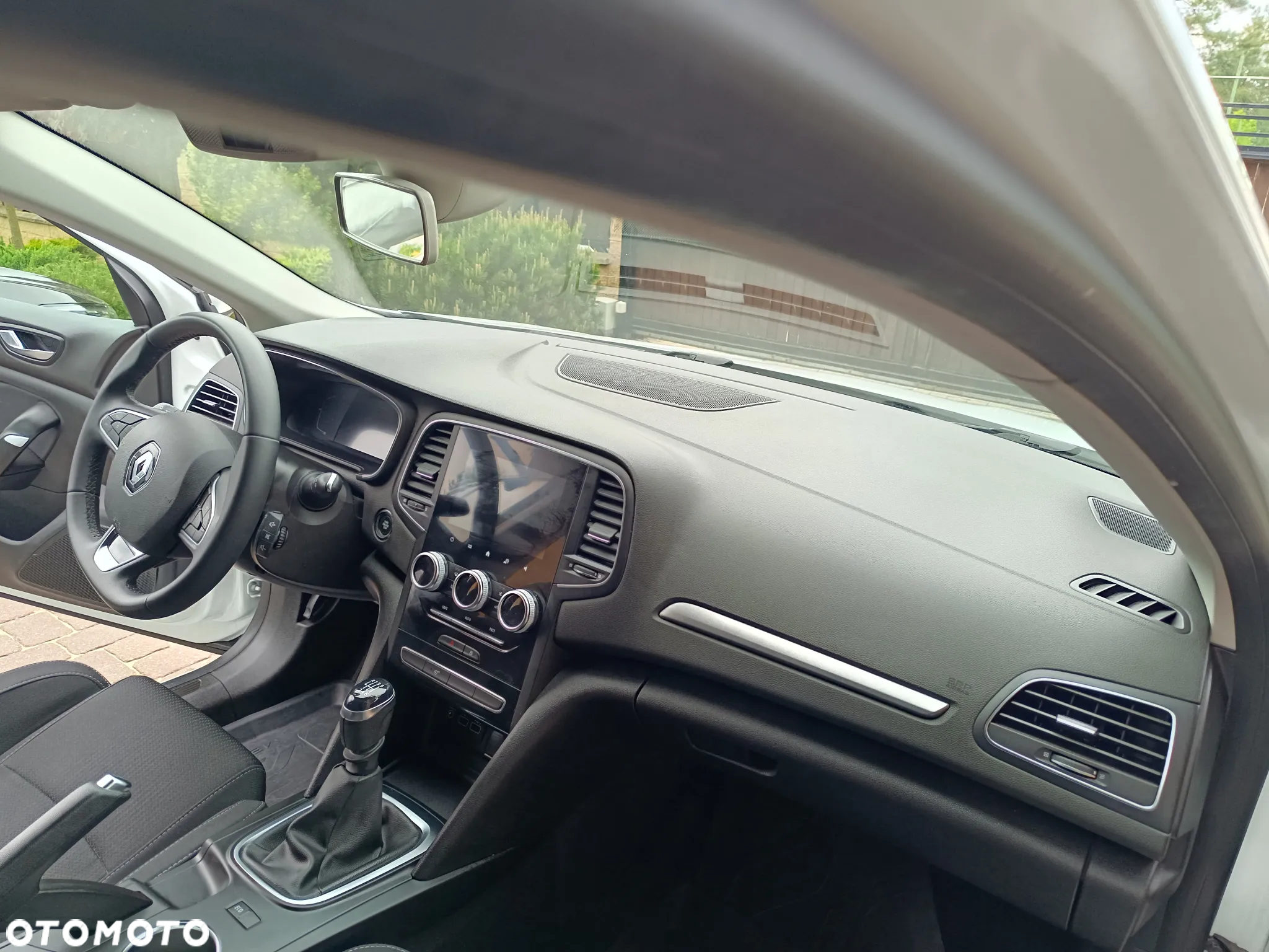 Renault Megane 1.5 Blue dCi Zen - 21
