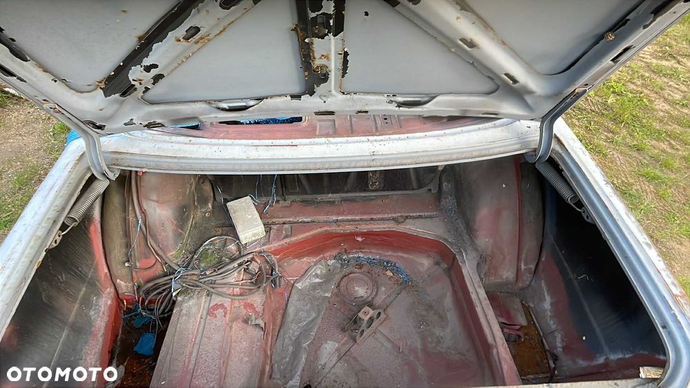 Mercedes-Benz W123 - 14