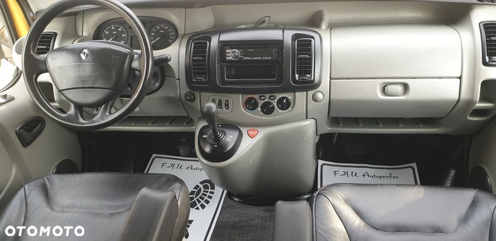 Renault Trafic - 18