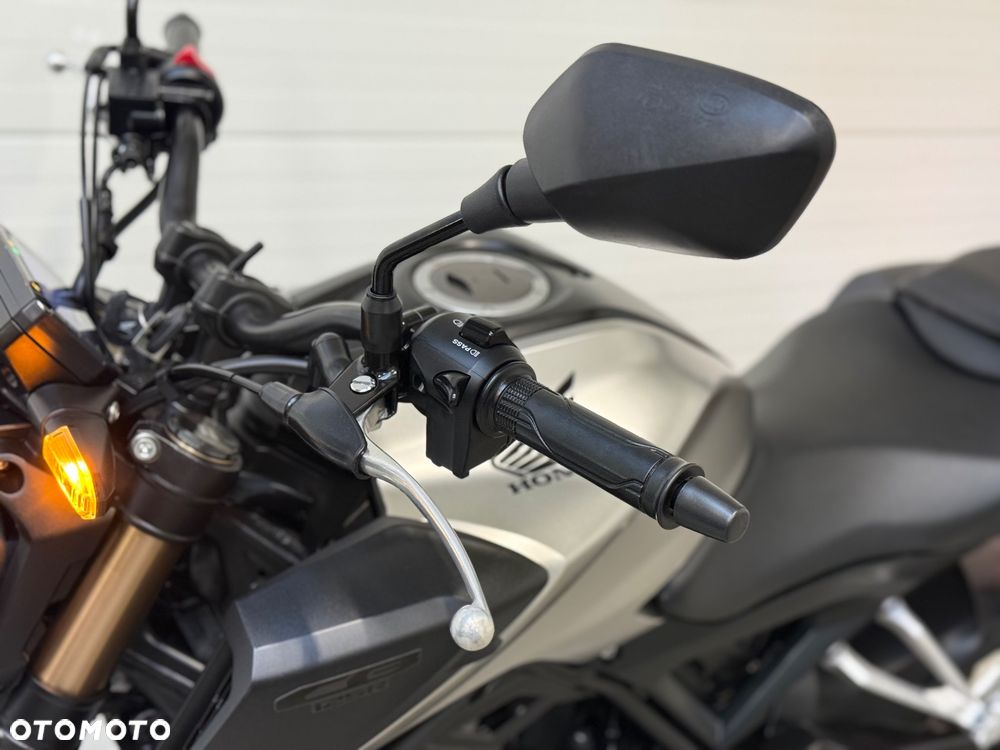 Honda CB - 26