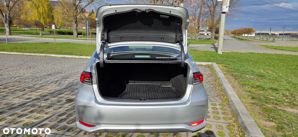 Toyota Corolla 1.8 Hybrid Comfort - 19