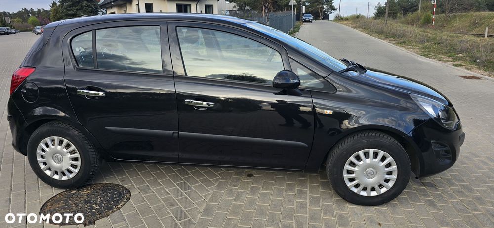 Opel Corsa 1.2 16V Edition / Active - 13