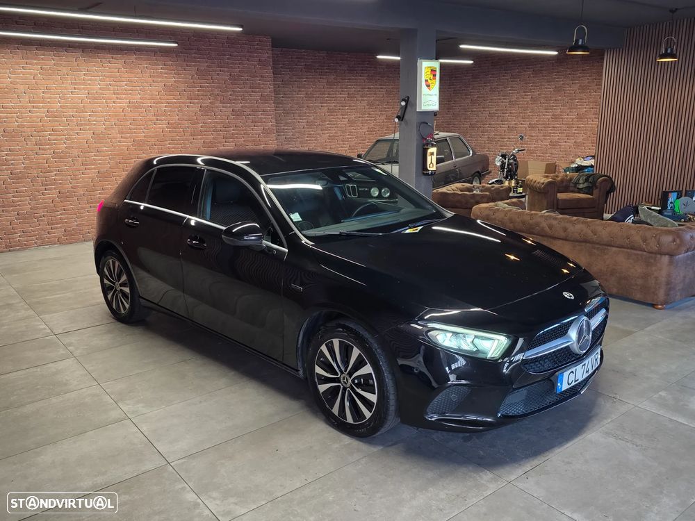 Mercedes-Benz A 250 e 8G-DCT Progressive - 12