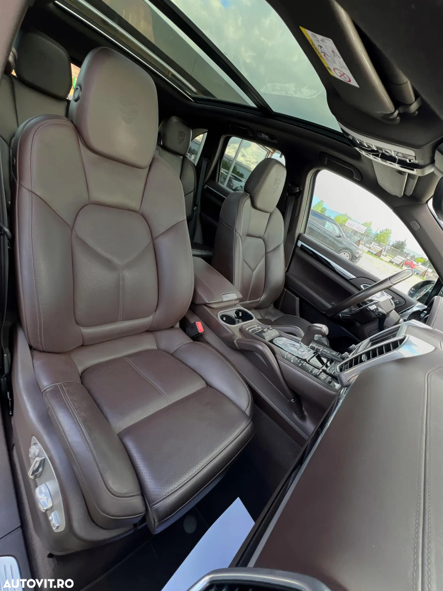 Porsche Cayenne 3.0 L - 21