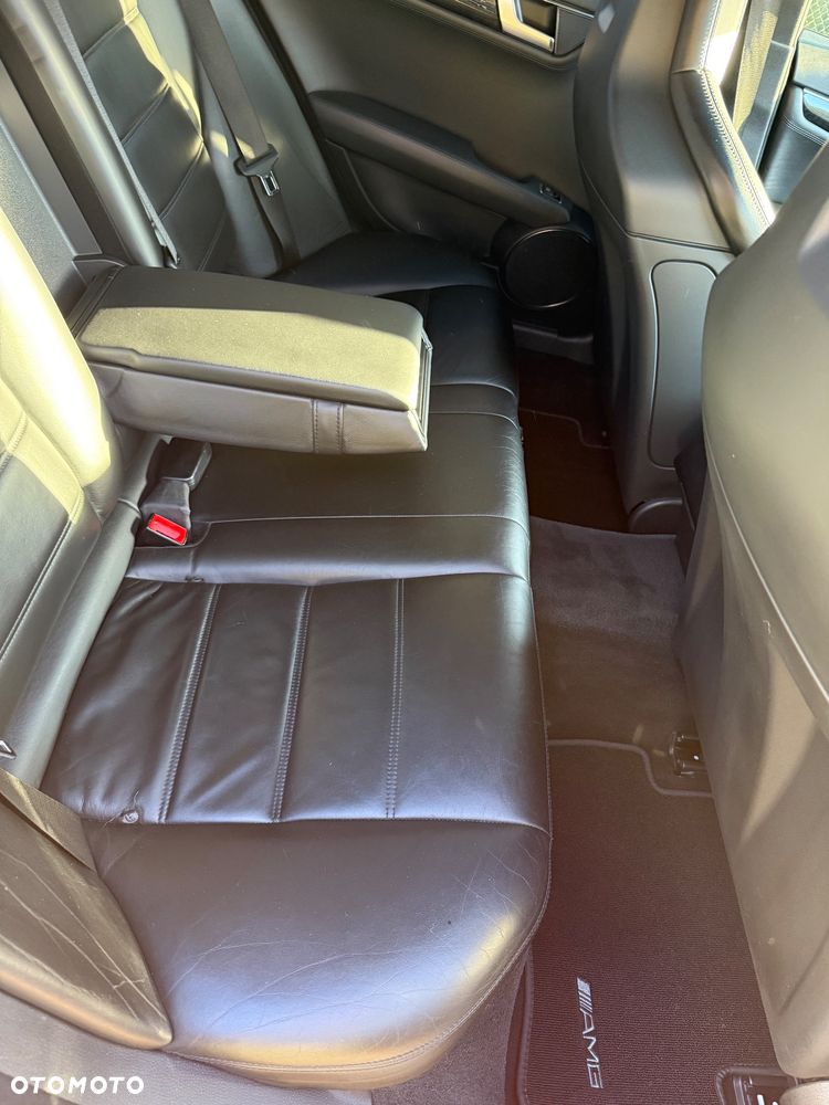 Mercedes-Benz Klasa C 63 AMG 7G-TRONIC SPORT EDITION - 34