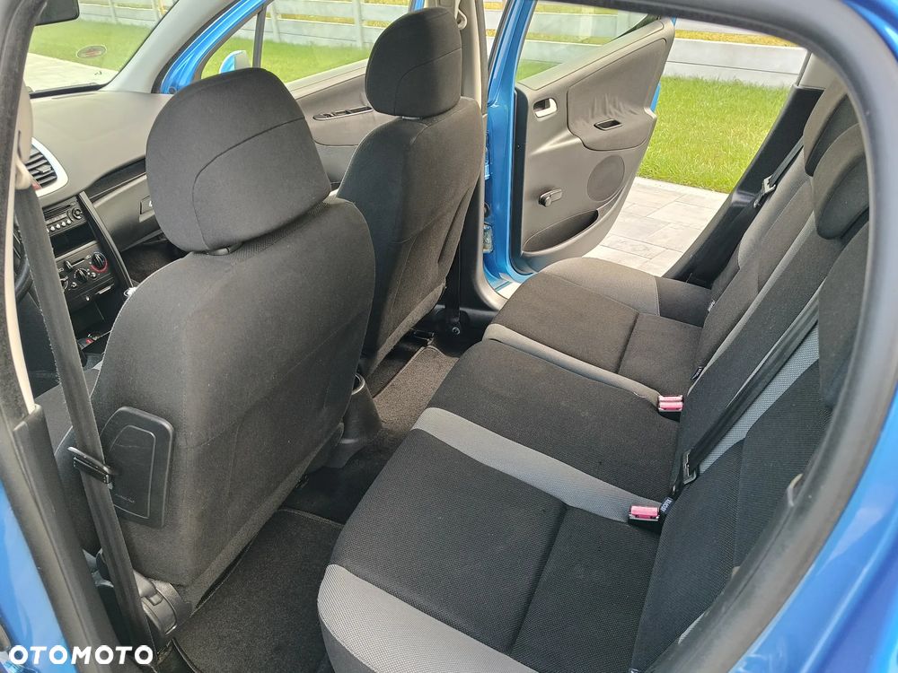 Peugeot 207 - 9