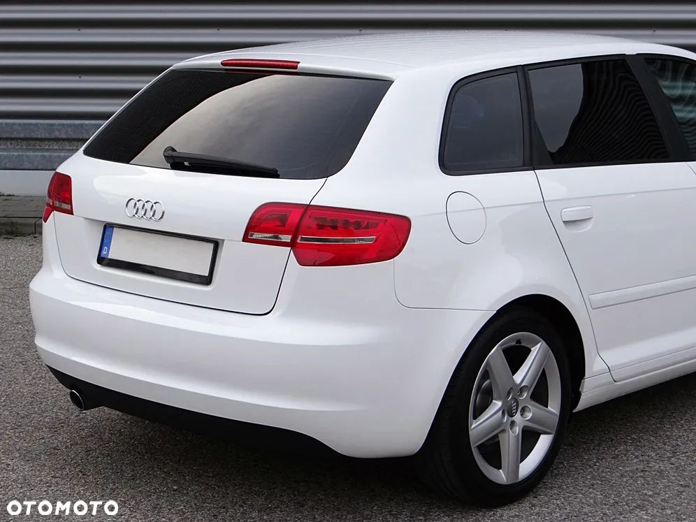 Audi A3 Sportback 1.6 Ambition - 17