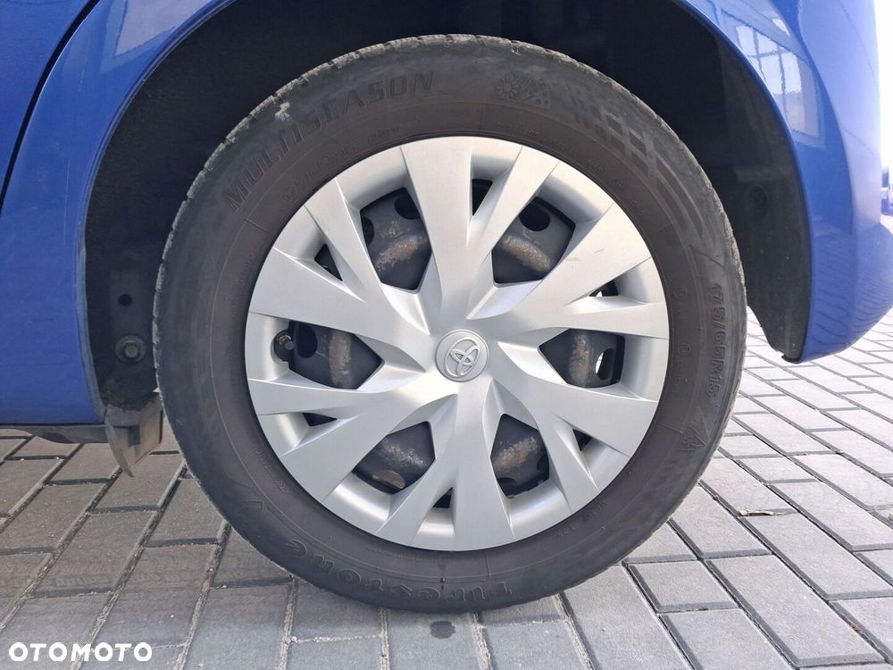 Toyota Yaris 1.5 Premium CVT - 25