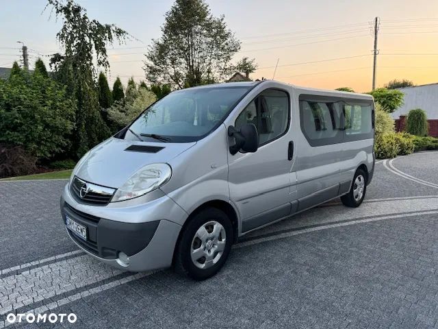 Opel Vivaro - 1
