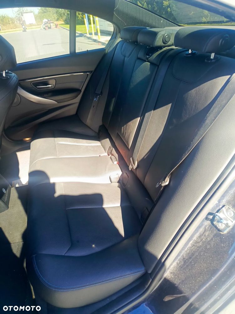 BMW Seria 3 320d DPF - 20
